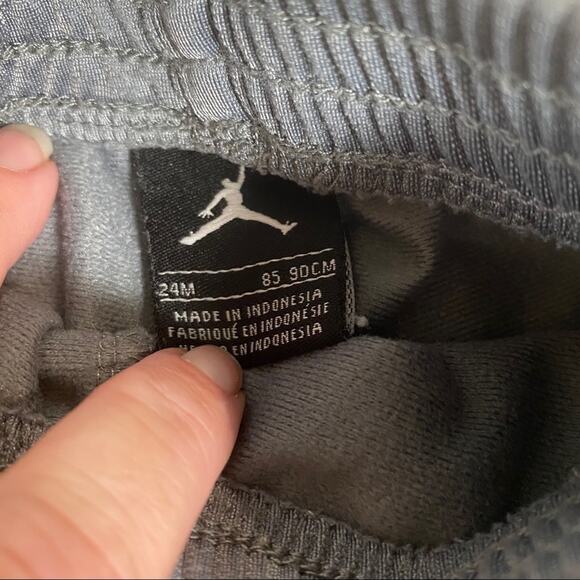 Nike Air Jordan Boys Joggers sweatpants track pants 24 - Picture 3 of 5